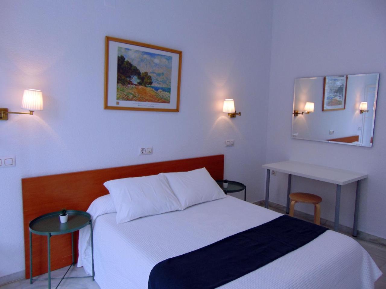 Hostal El Cairo Sevilla Buitenkant foto